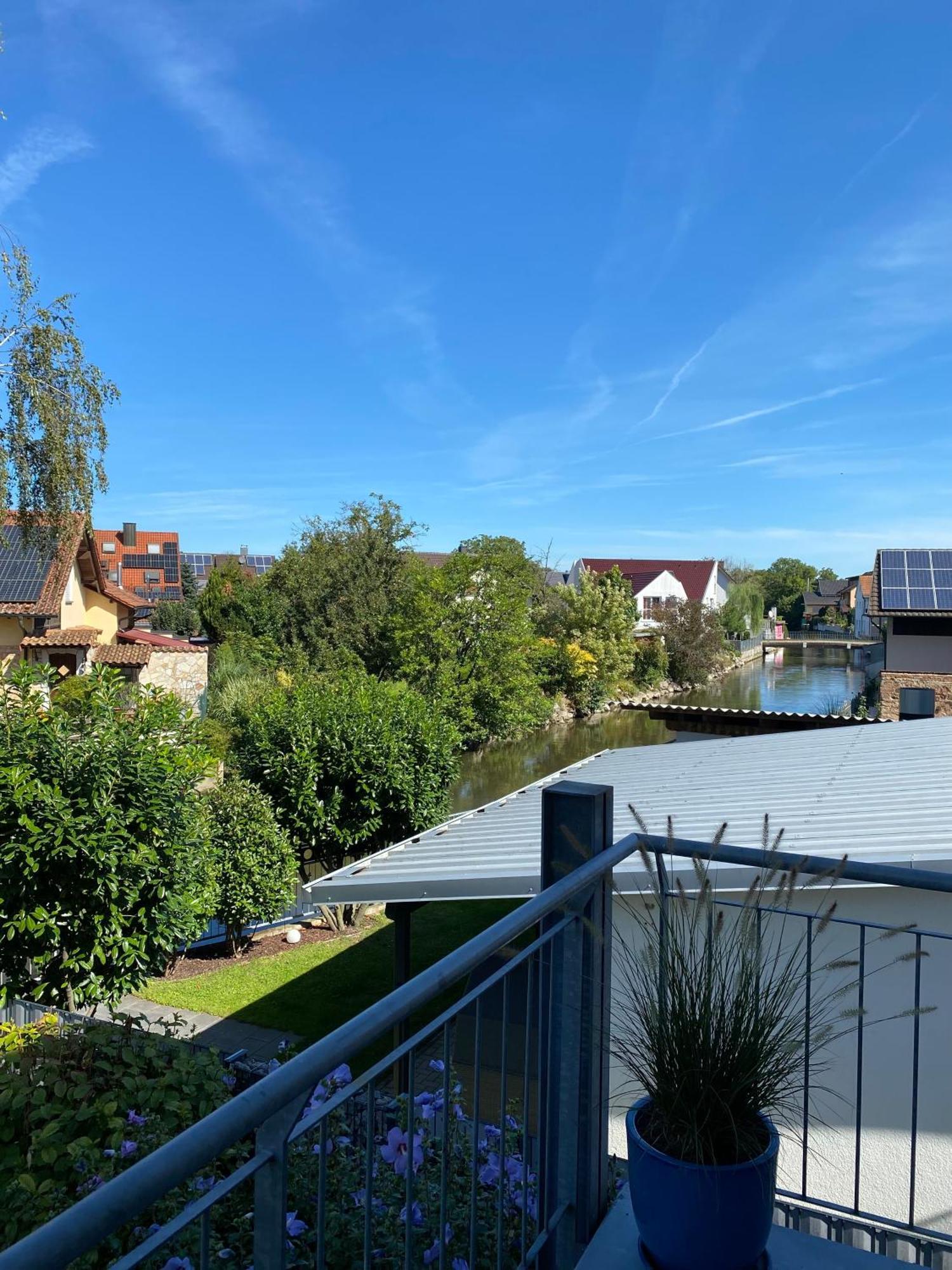 Harmony Apartment, Your Holiday Home In Rust With Balcony & River-View, 5Min To Europa-Park Luaran gambar